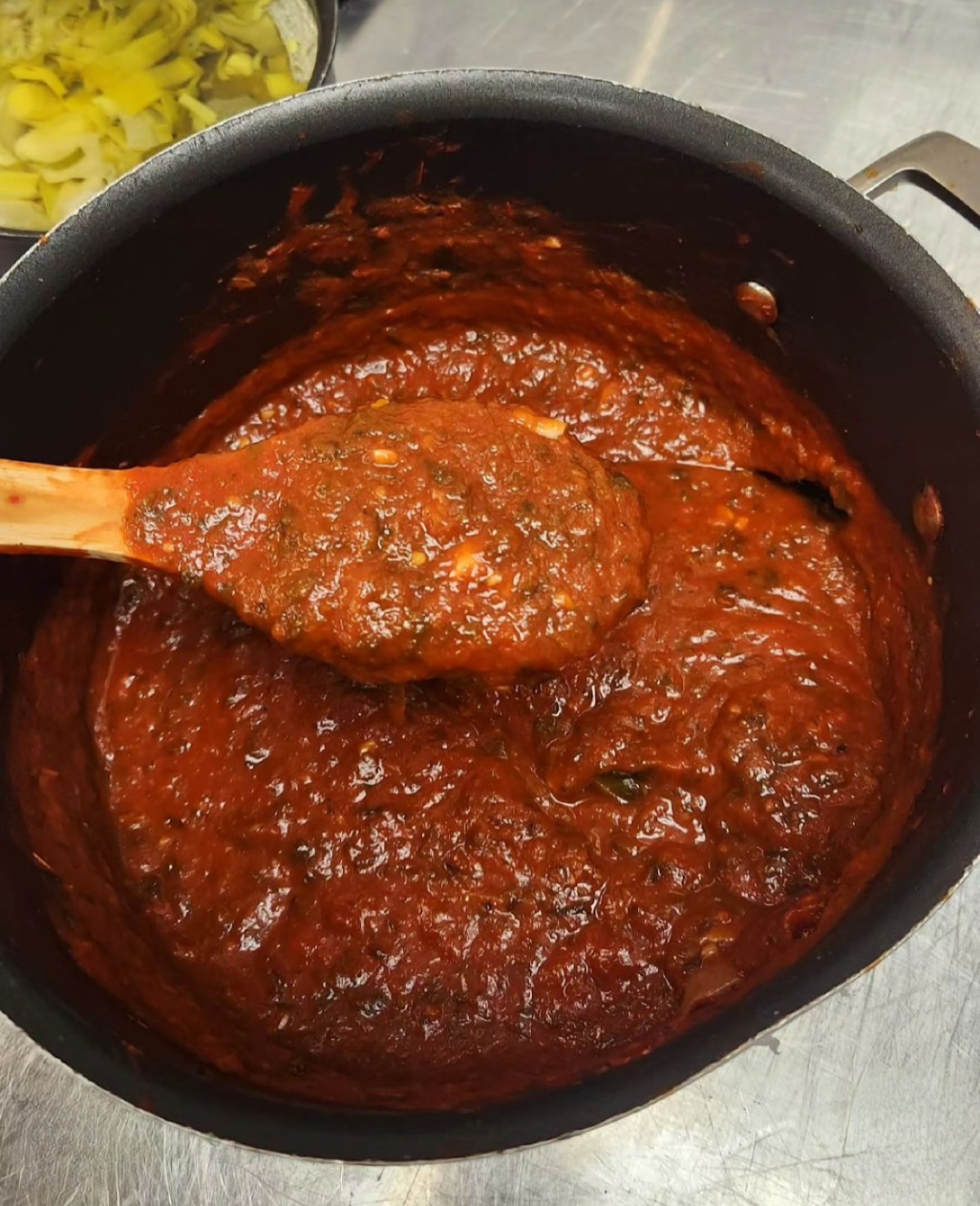 Homemade Marinara sauce: This is how we work at WICKED